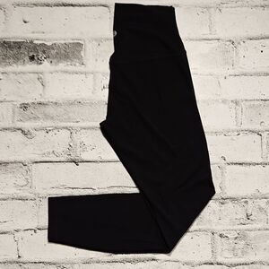 Lululemon Black High Rise 7/8 Leggings Athletic Yoga Pants Size 6